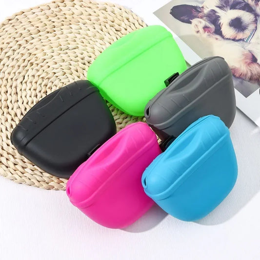 Silicone Dogs Treat Pouch