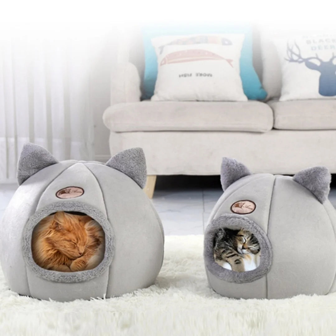 Cat bed with cat ears
